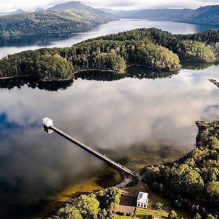 Hotel Pumphouse Point Lake St. Clair Exterior foto